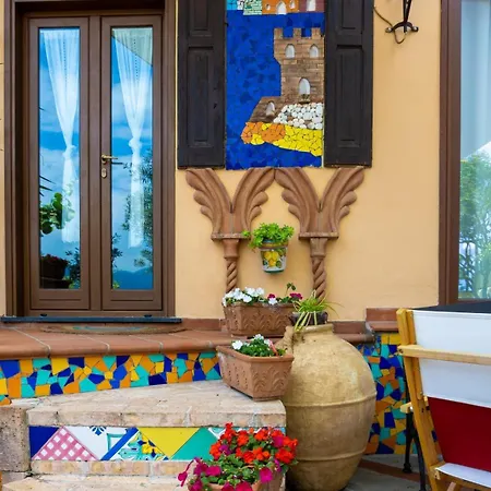 Casa La Terrazza 度假居 *